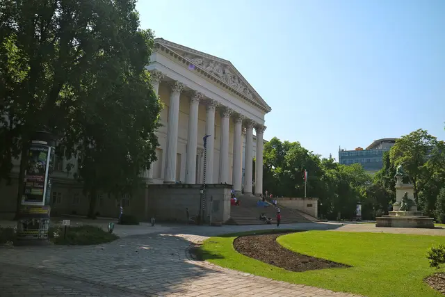 The neoclassical portico of the Hungarian National Museum seen from its garden
