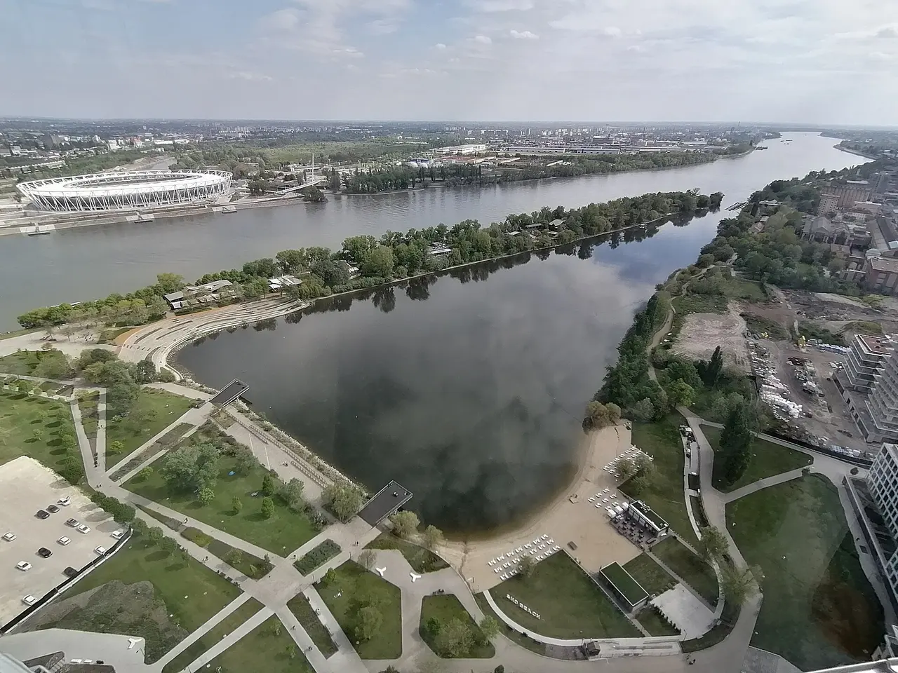 Aerial view of the Kopaszi-gát peninsula, lake and Danube